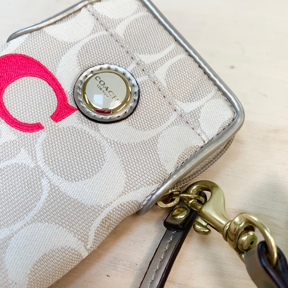 Coach Signature CC Wristlet / Card Wallet - Picture 6 of 6
